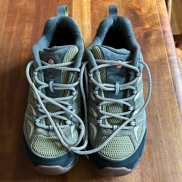 Merrell Vibram hiking boots. Brand new, never worn! - Picture 1 of 3